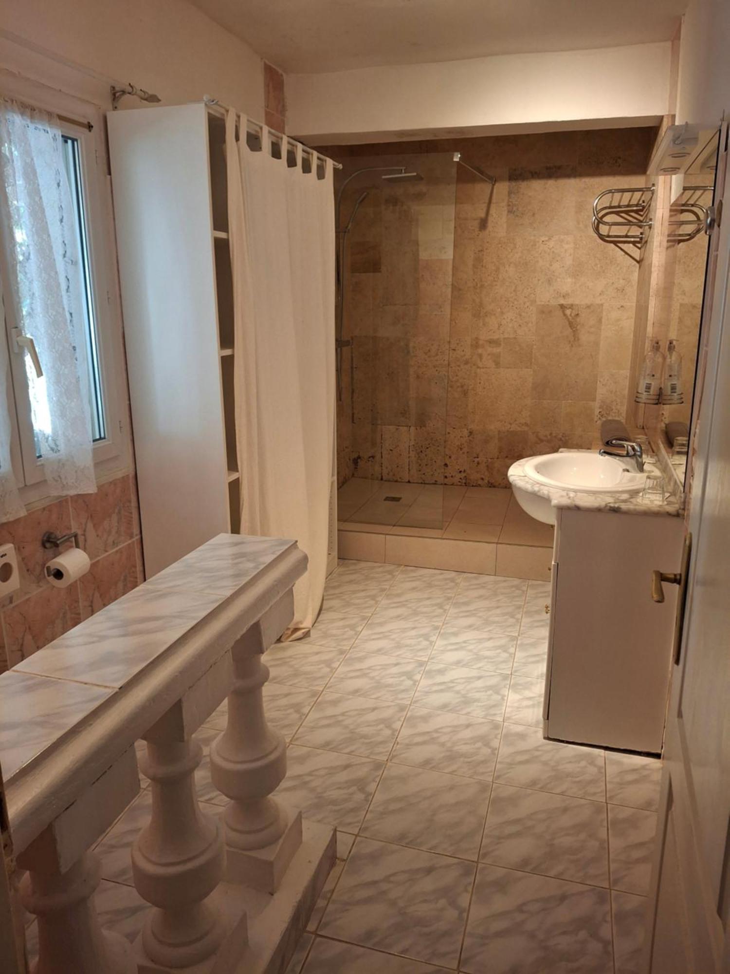 גראולייר Villa Regain Chambres Et Table D'Hotes מראה חיצוני תמונה